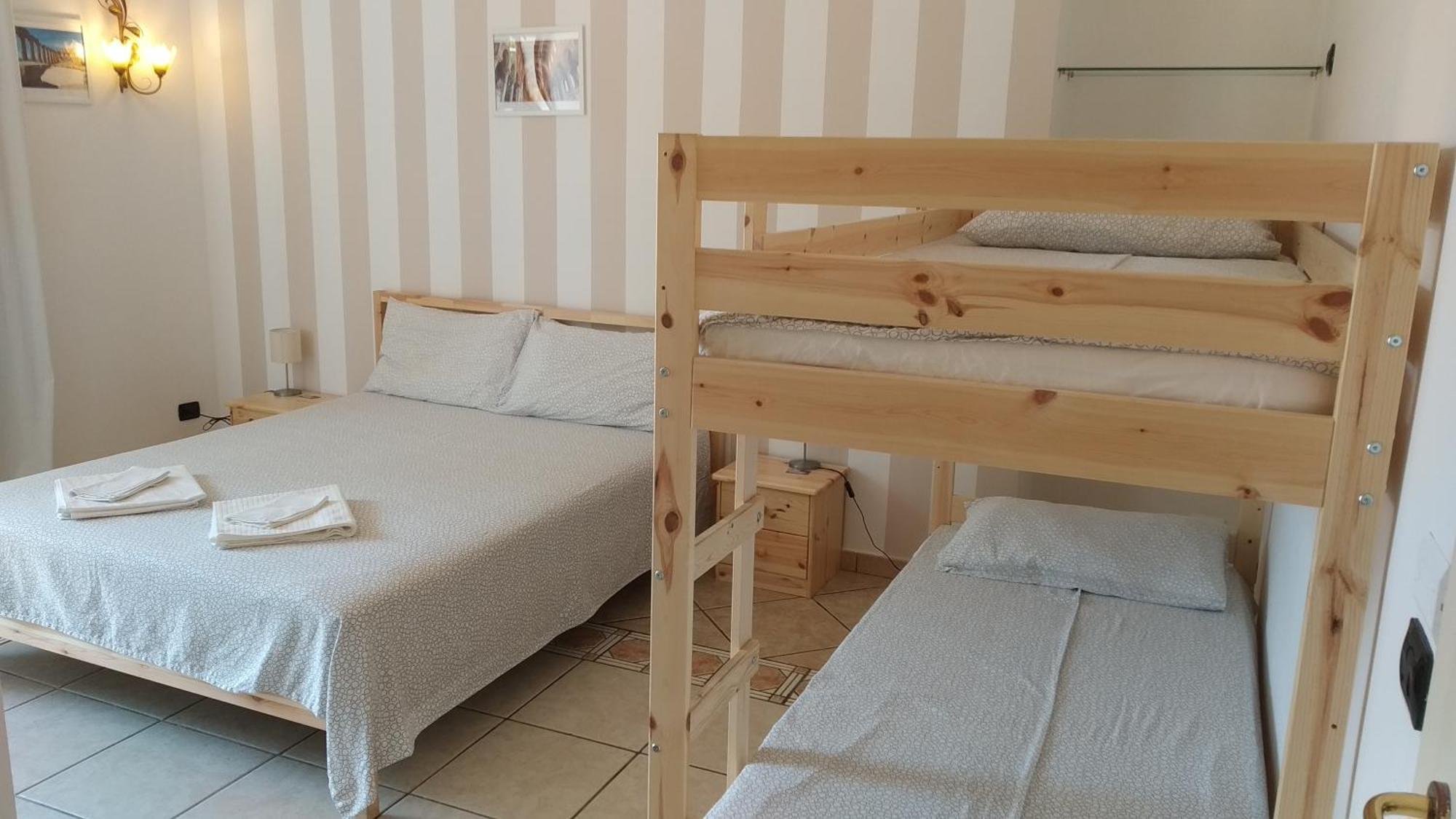 Atelier Bed&Bed Hotel Messina Phòng bức ảnh